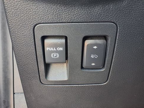 Used 2019 Ford F150 Platinum w/ Equipment Group 701A Luxury AWD/4WD image 10