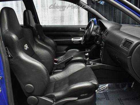 Used 2004 Volkswagen R32 image 19