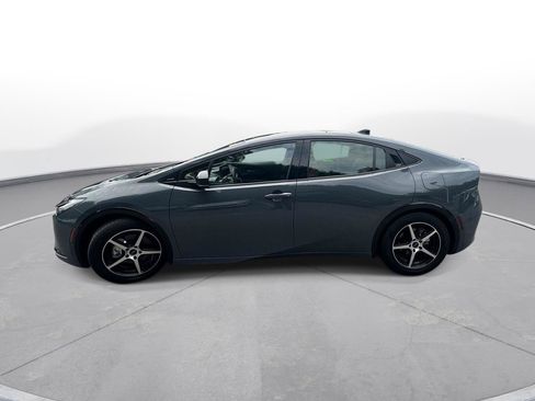 Certified 2026 Toyota Prius Plug-In Hybrid FWD image 9