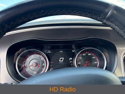 Used 2022 Dodge Charger SXT w/ Plus Group RWD image 9