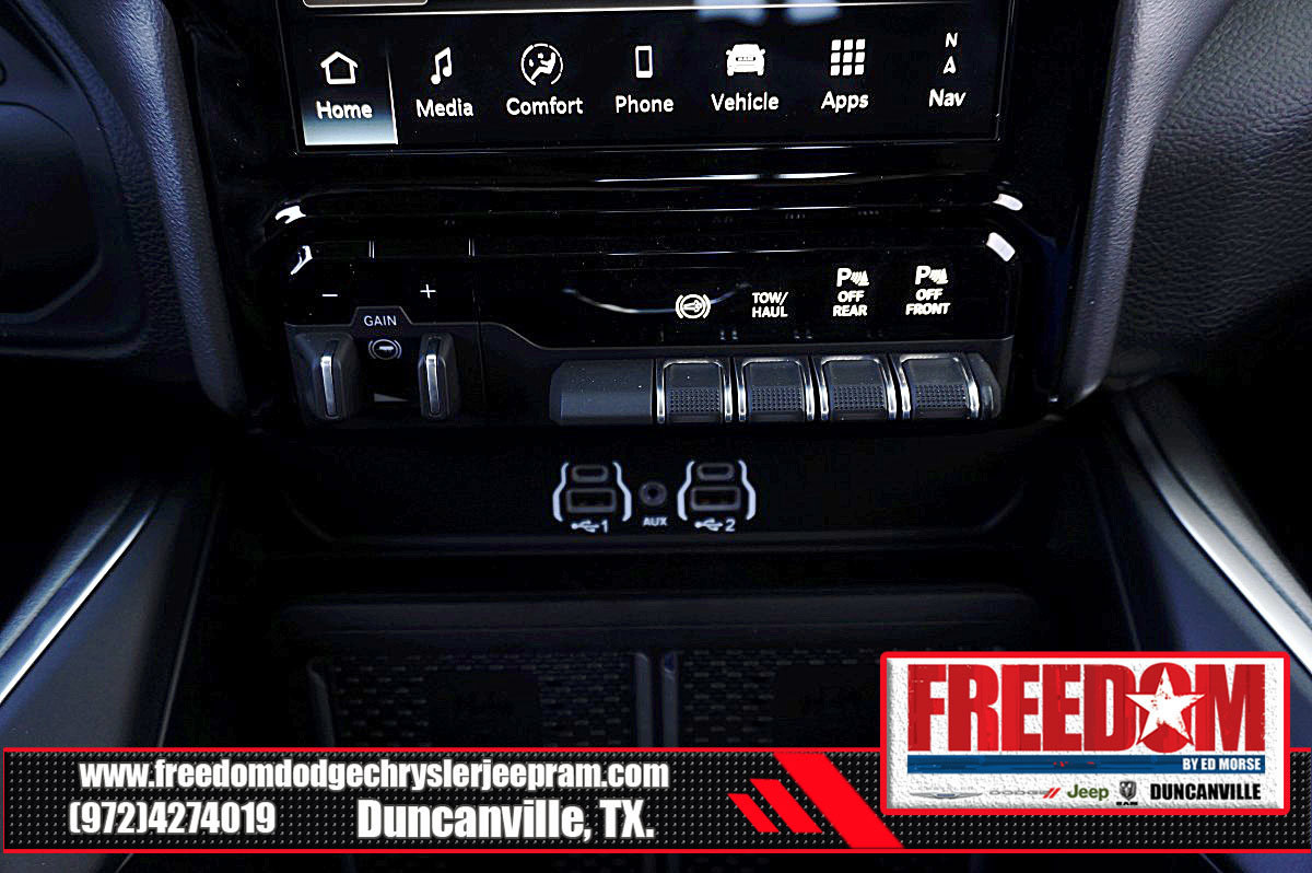 New 2026 RAM 2500 Big Horn AWD/4WD image 24