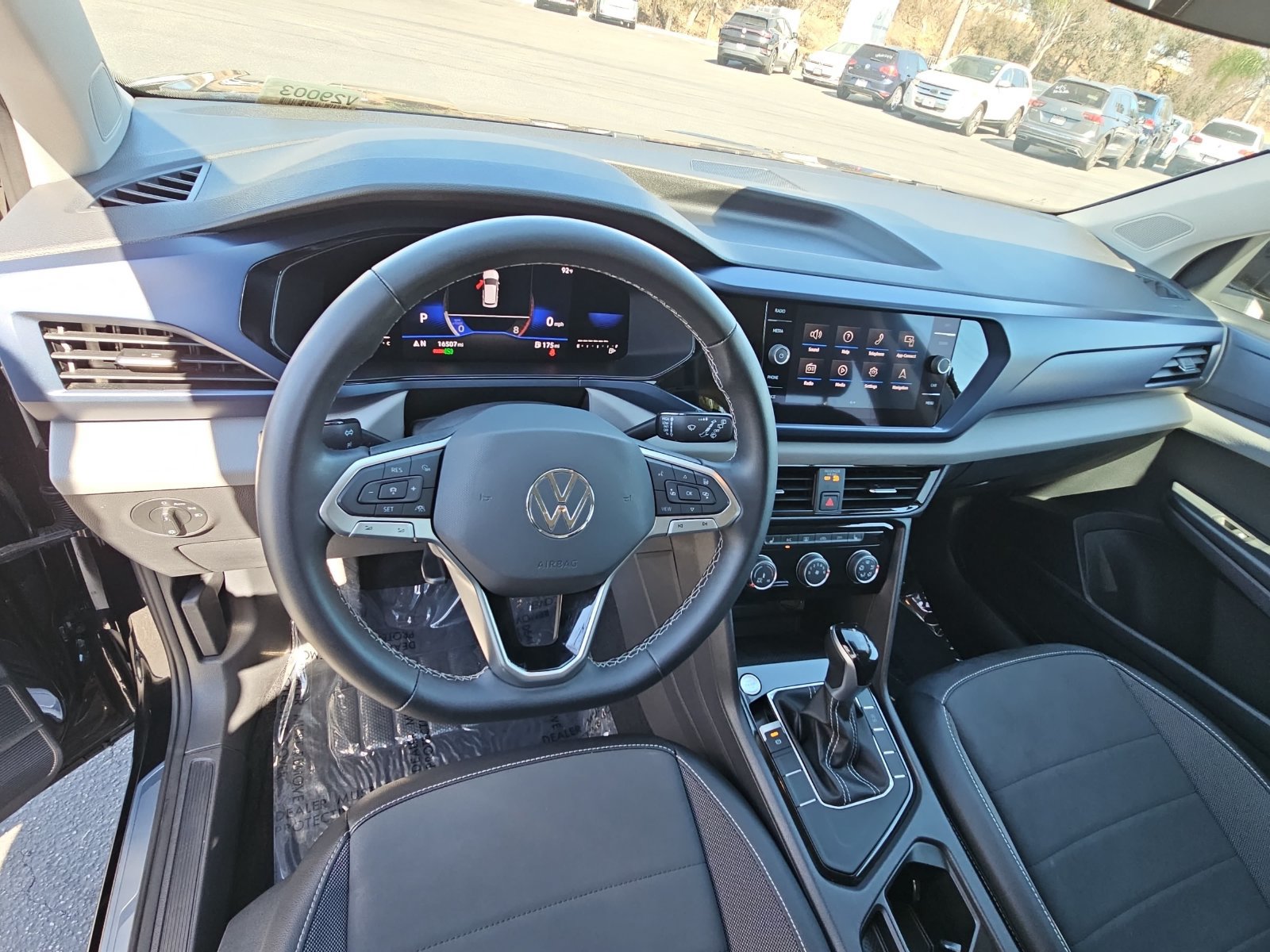 Used 2023 Volkswagen Taos SE FWD image 15