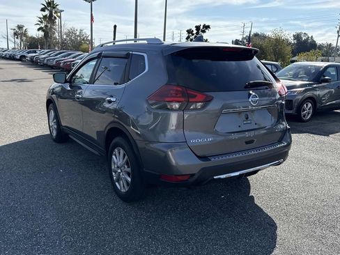 Used 2018 Nissan Rogue SV image 6