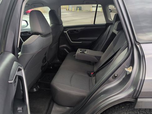 Used 2023 Toyota RAV4 LE image 18