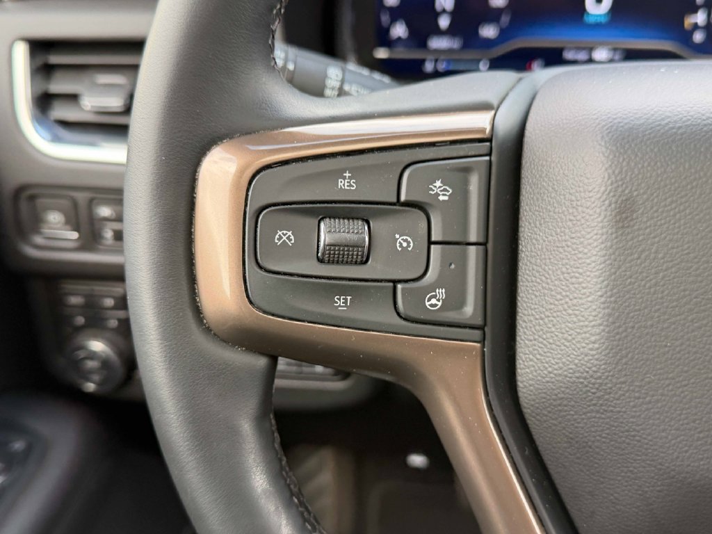 Used 2024 Chevrolet Tahoe High Country AWD/4WD image 37