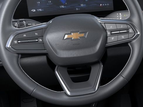 Used 2025 Chevrolet Blazer EV LT AWD/4WD image 19