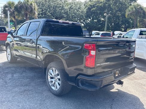 Used 2021 Chevrolet Silverado 1500 Custom AWD/4WD image 3