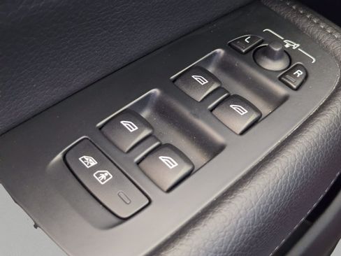 Used 2019 Volvo XC60 T6 Inscription w/ Protection Package Premier AWD/4WD image 21