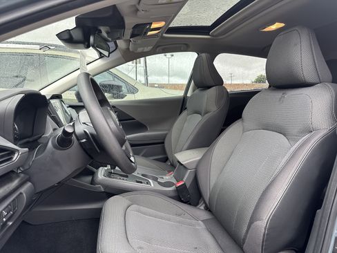 Used 2024 Subaru Crosstrek 2.0i Premium AWD/4WD image 25