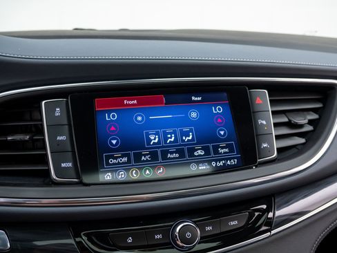 Used 2021 Buick Enclave Premium w/ Sun and Sites Package AWD/4WD image 28