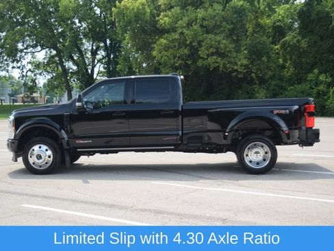 Used 2026 Ford F450 Platinum w/ FX4 Off-Road Package AWD/4WD image 23