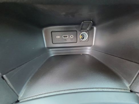Used 2023 Chevrolet Equinox LT AWD/4WD image 18