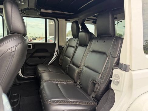 Used 2021 Jeep Wrangler Unlimited Sahara AWD/4WD image 25