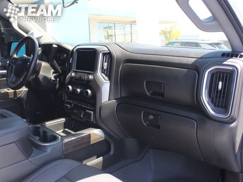 Used 2021 Chevrolet Silverado 1500 LT Trail Boss w/ Convenience Package II AWD/4WD image 26