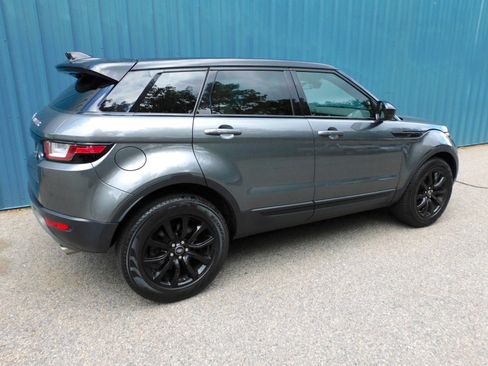 Used 2019 Land Rover Range Rover Evoque SE Premium AWD/4WD image 5