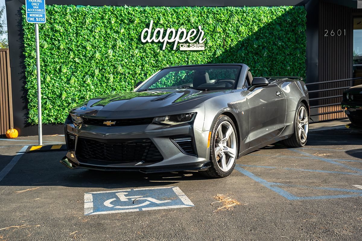 Used 2018 Chevrolet Camaro SS RWD image 1