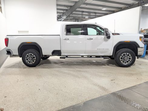 Used 2023 GMC Sierra 3500 SLT w/ SLT Preferred Package image 2