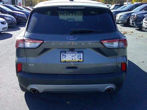 Certified 2022 Ford Escape SE w/ Cold Weather Package image 7