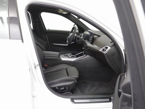 New 2025 BMW 330i xDrive Sedan w/ M Sport Package image 18