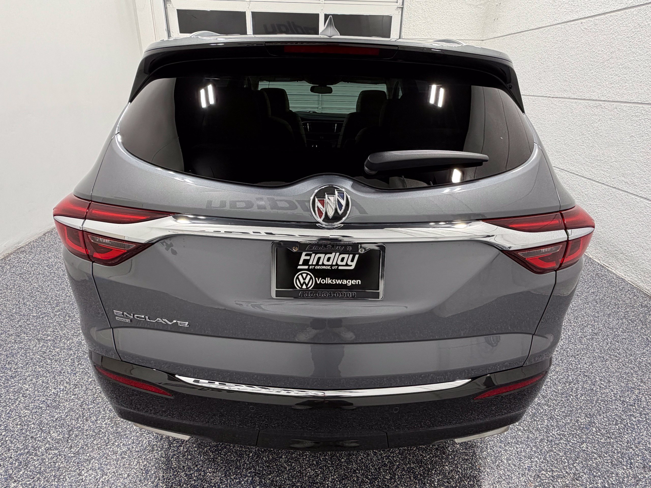 Used 2020 Buick Enclave Essence w/ Sound and Sites Package AWD/4WD image 5