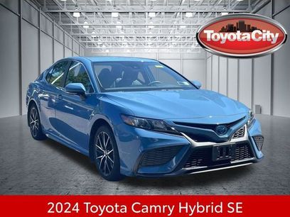 Used 2024 Toyota Camry SE w/ Cold Weather Package