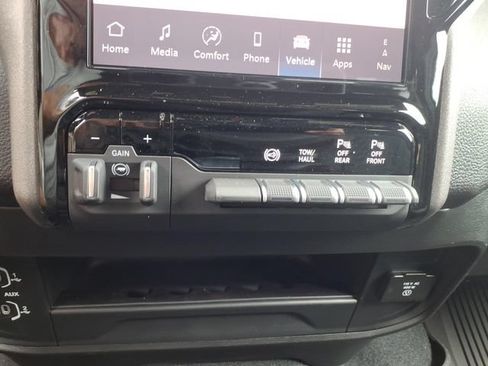 New 2026 RAM 2500 Tradesman AWD/4WD image 9