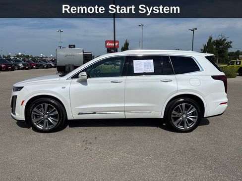Used 2024 Cadillac XT6 Premium Luxury AWD/4WD image 2