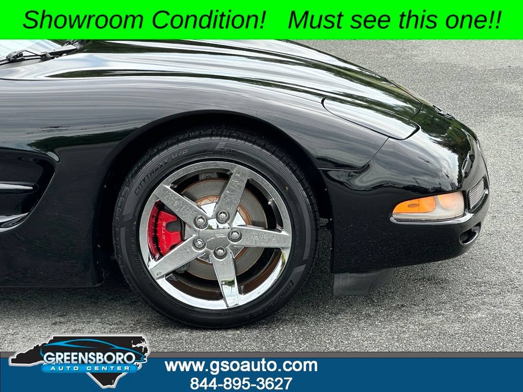Used 2001 Chevrolet Corvette Convertible w/ Preferred Equipment Group1 RWD image 37