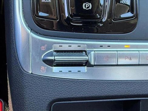 Used 2025 Kia Carnival SX Prestige FWD image 23