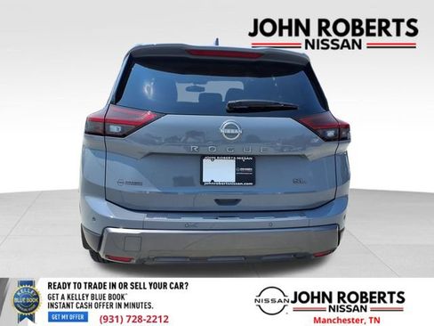 Certified 2025 Nissan Rogue SL FWD image 15