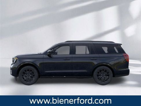 New 2026 Ford Expedition Platinum image 3