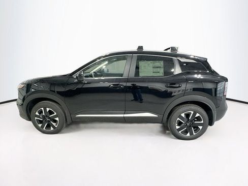 New 2026 Nissan Kicks SV image 8
