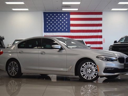 Used 2018 BMW 530i xDrive AWD/4WD image 2