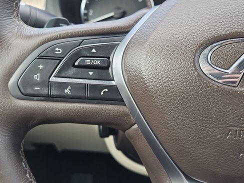 Used 2019 INFINITI QX50 Essential w/ Sensory Package FWD image 34