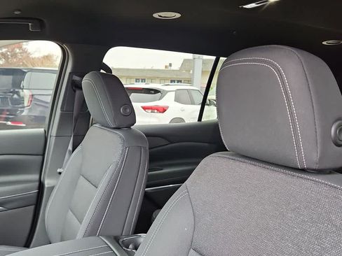 Used 2026 Chevrolet Traverse LT w/ Driver Confidence Package FWD image 18