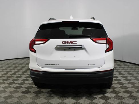 Used 2023 GMC Terrain SLE w/ Driver Convenience Package image 38