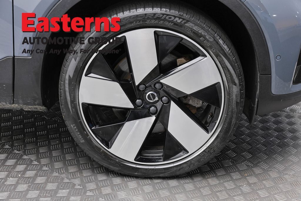 Used 2023 Volvo C40 P8 Recharge Ultimate AWD/4WD image 30
