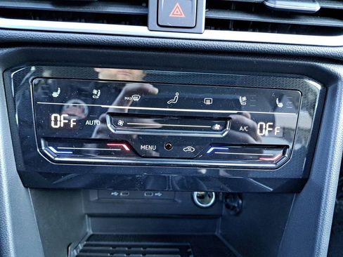 New 2025 Volkswagen Taos SEL AWD/4WD image 26