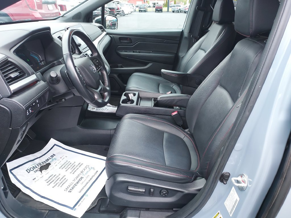 Used 2024 Honda Odyssey Sport image 13