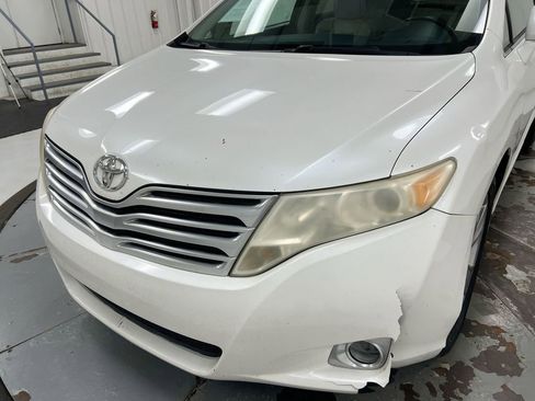 Used 2010 Toyota Venza FWD image 29