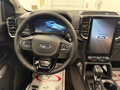 New 2025 Ford Ranger Lariat w/ FX4 Off-Road Package image 17