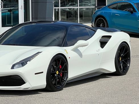 Used 2017 Ferrari 488 GTB image 12