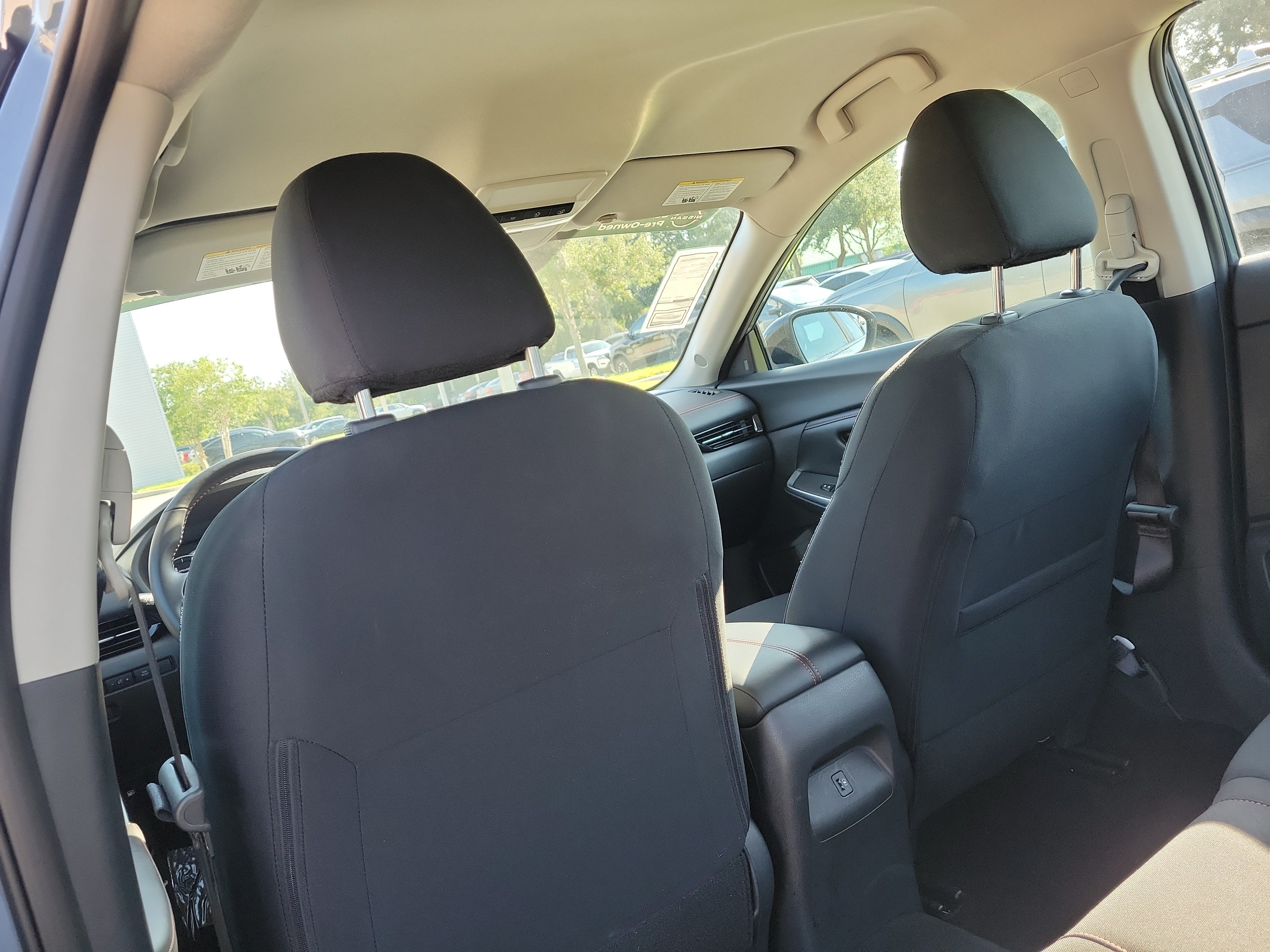 Certified 2025 Nissan Sentra SR FWD image 18