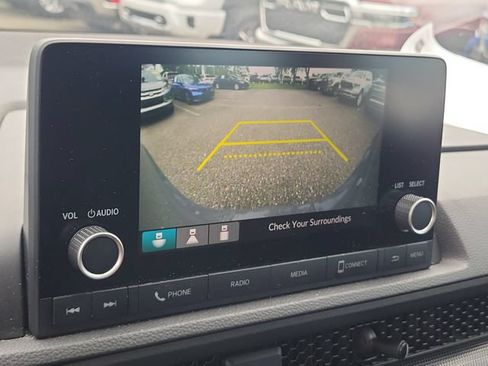Used 2024 Honda CR-V LX image 32