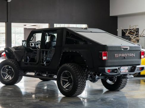 Used 2023 Jeep Gladiator Sport AWD/4WD image 18