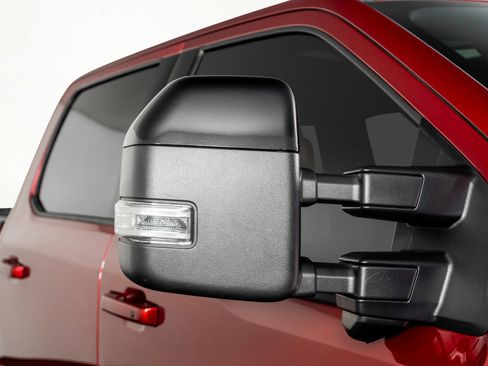 Used 2025 Ford F250 Platinum image 25