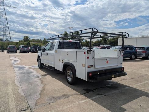 Used 2022 Ford F250 XL w/ Power Equipment Group image 7