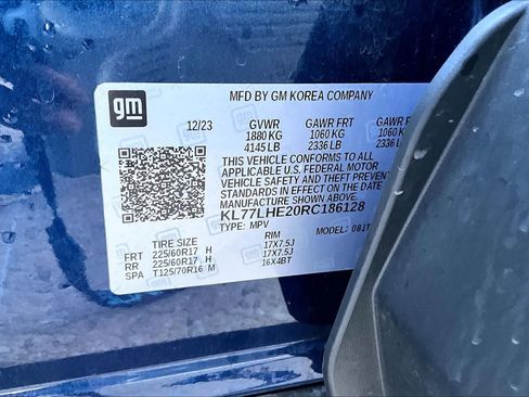 Used 2024 Chevrolet Trax LT w/ Driver Confidence Package FWD image 32