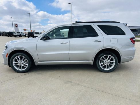 Used 2024 Dodge Durango GT image 41
