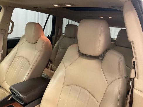 Used 2012 Buick Enclave Leather AWD/4WD image 10